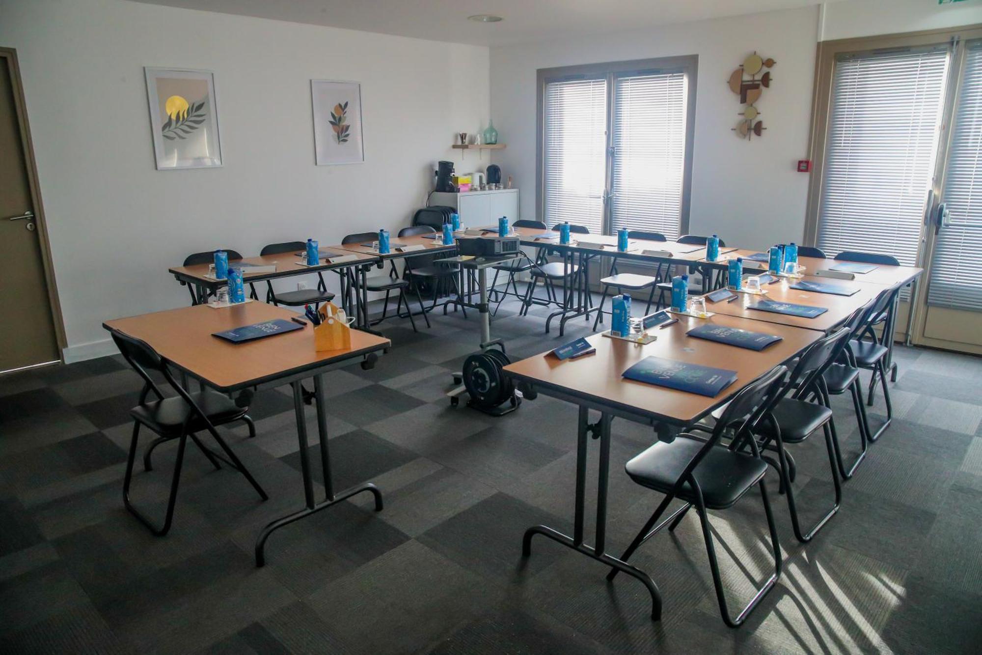 Campanile Montargis - Amilly Hotel Amilly  Екстериор снимка