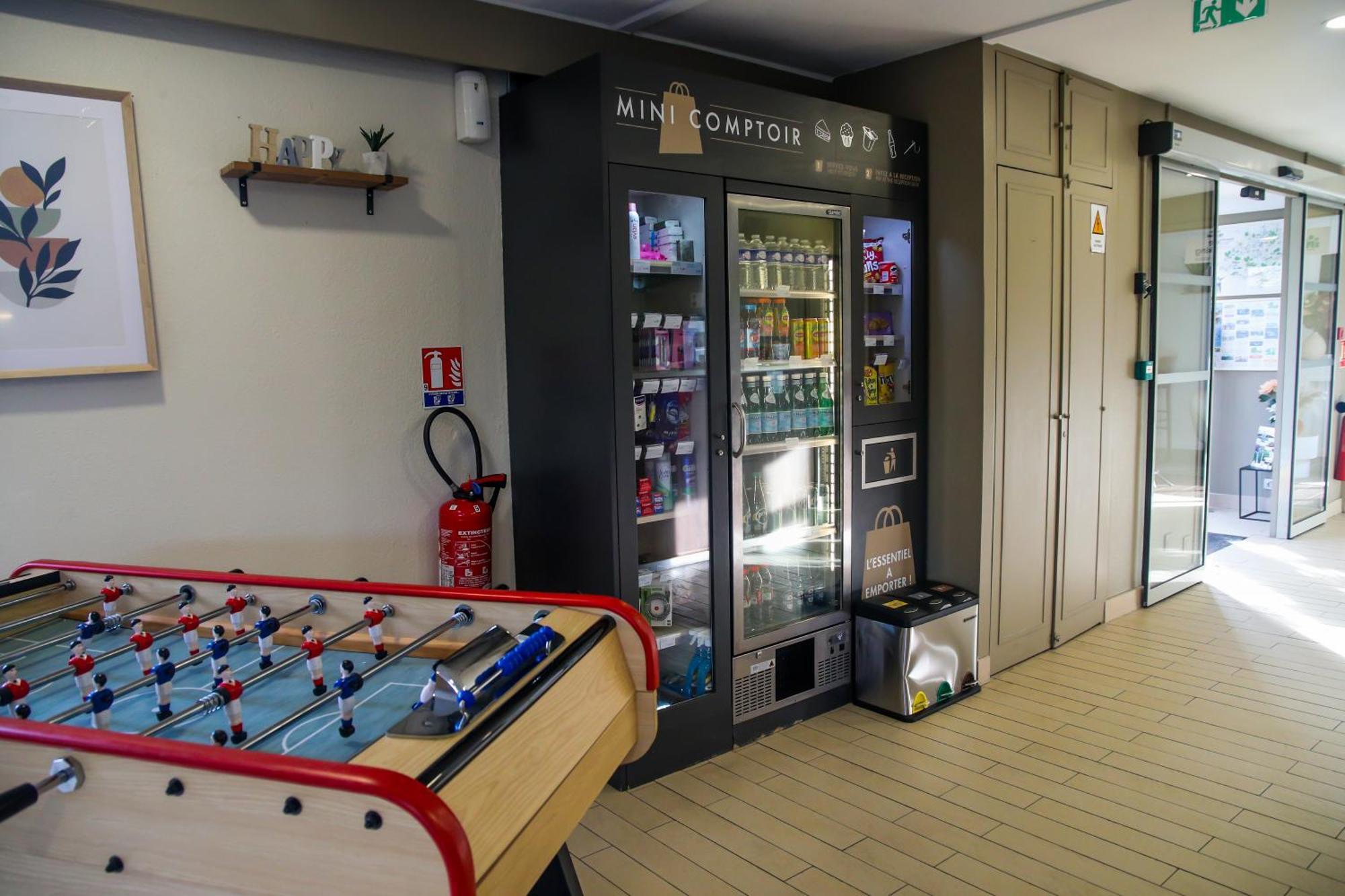 Campanile Montargis - Amilly Hotel Amilly  Екстериор снимка