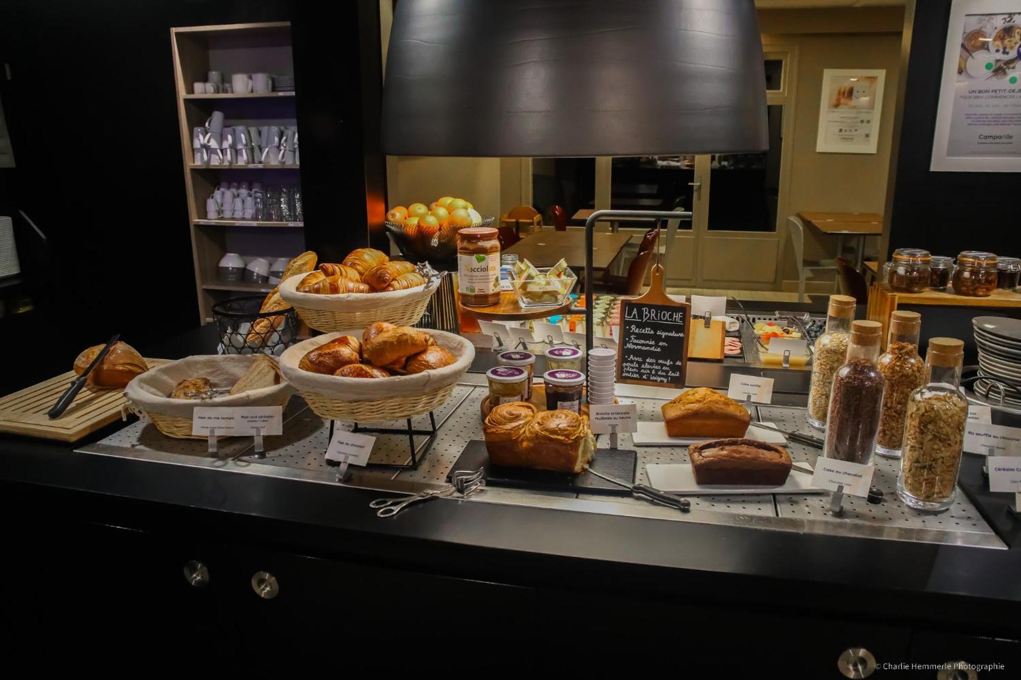 Campanile Montargis - Amilly Hotel Amilly  Екстериор снимка